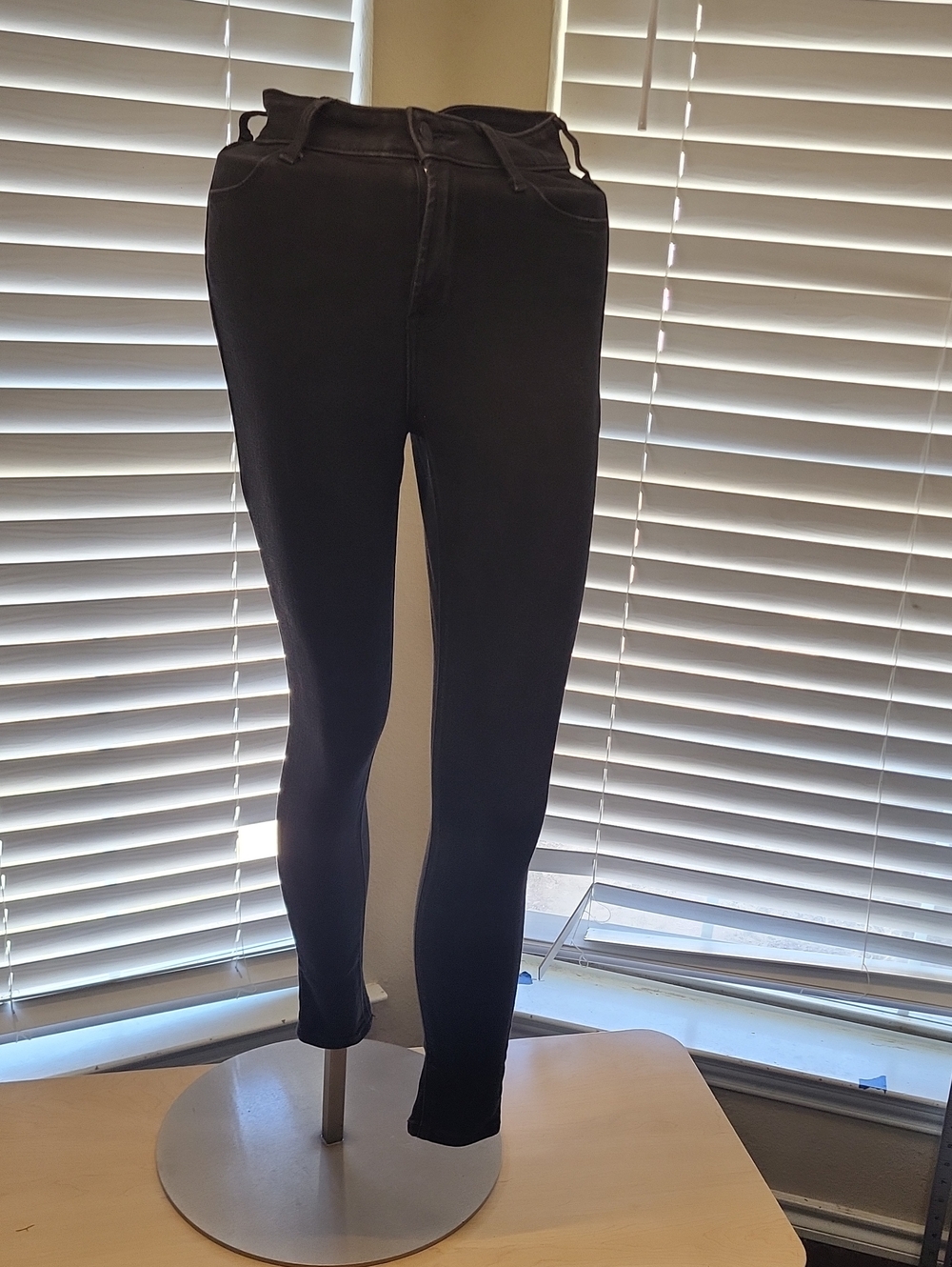 Old Navy Black High-Rise Skinny Jeans Size 0